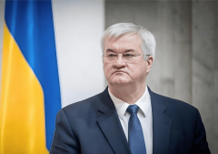 今天咱们出于善意再次伸