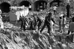 <strong>连喝水的杯子都能闻出硝</strong>