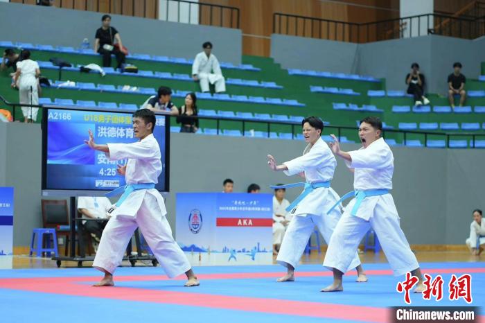 杭州举行的2023年浙江站“奔跑吧·少年”全国青