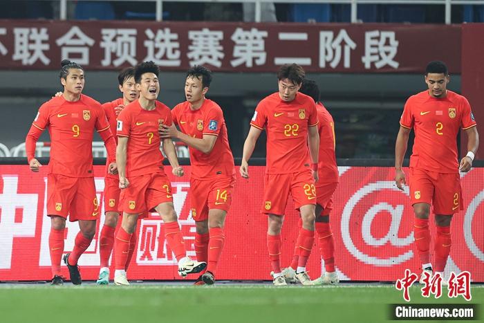 国足世预赛力克新加坡提振士气 面临泰国生死战