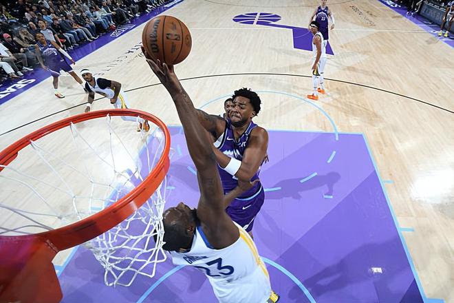 爵士险胜勇士森萨博21分成关键先生