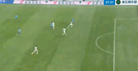 大连英博四分钟两球击溃浙江防线，3-0完胜