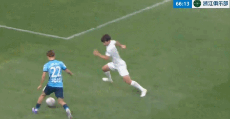 大连英博四分钟两球击溃浙江防线，3-0完胜