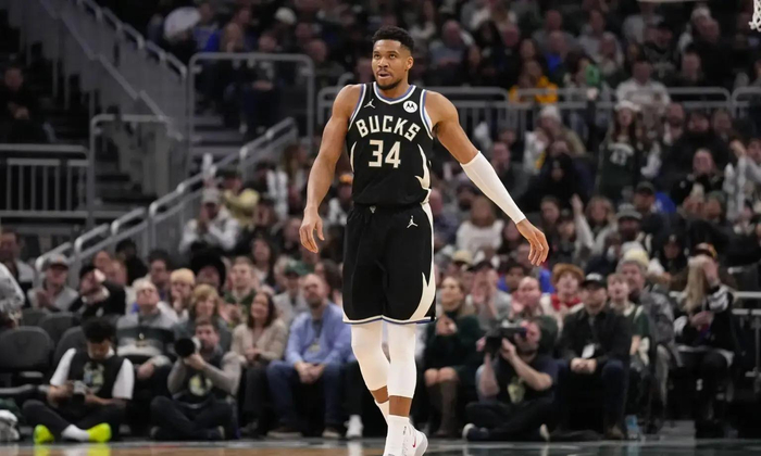 扬尼斯或加盟黄蜂 交易筹码引发多队关注